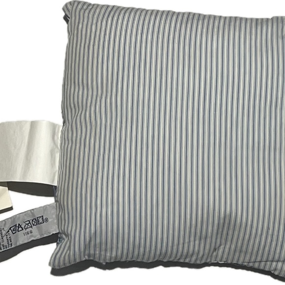 NWT Gap Kids decorative pillow with patchwork detail, - Picture 6 of 7